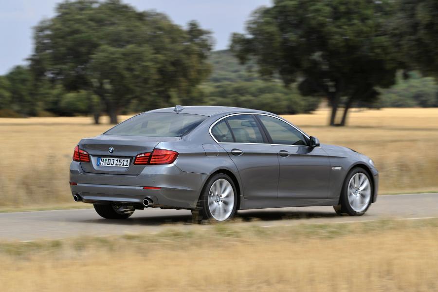  BMW 5-Series 2010 года  (фото 103 из 117)